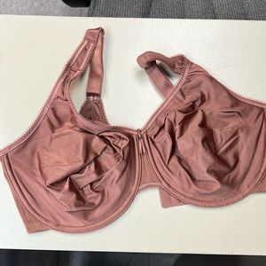 Basic Beauty Full Figure Seamless Underwire Bra Style 855192 Size 40DD